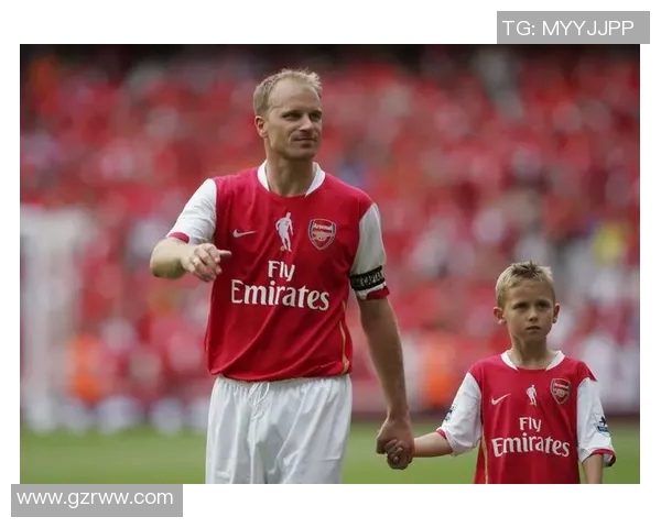 博格坎普：从阿贾克斯到阿森纳的传奇足球旅程与辉煌成就